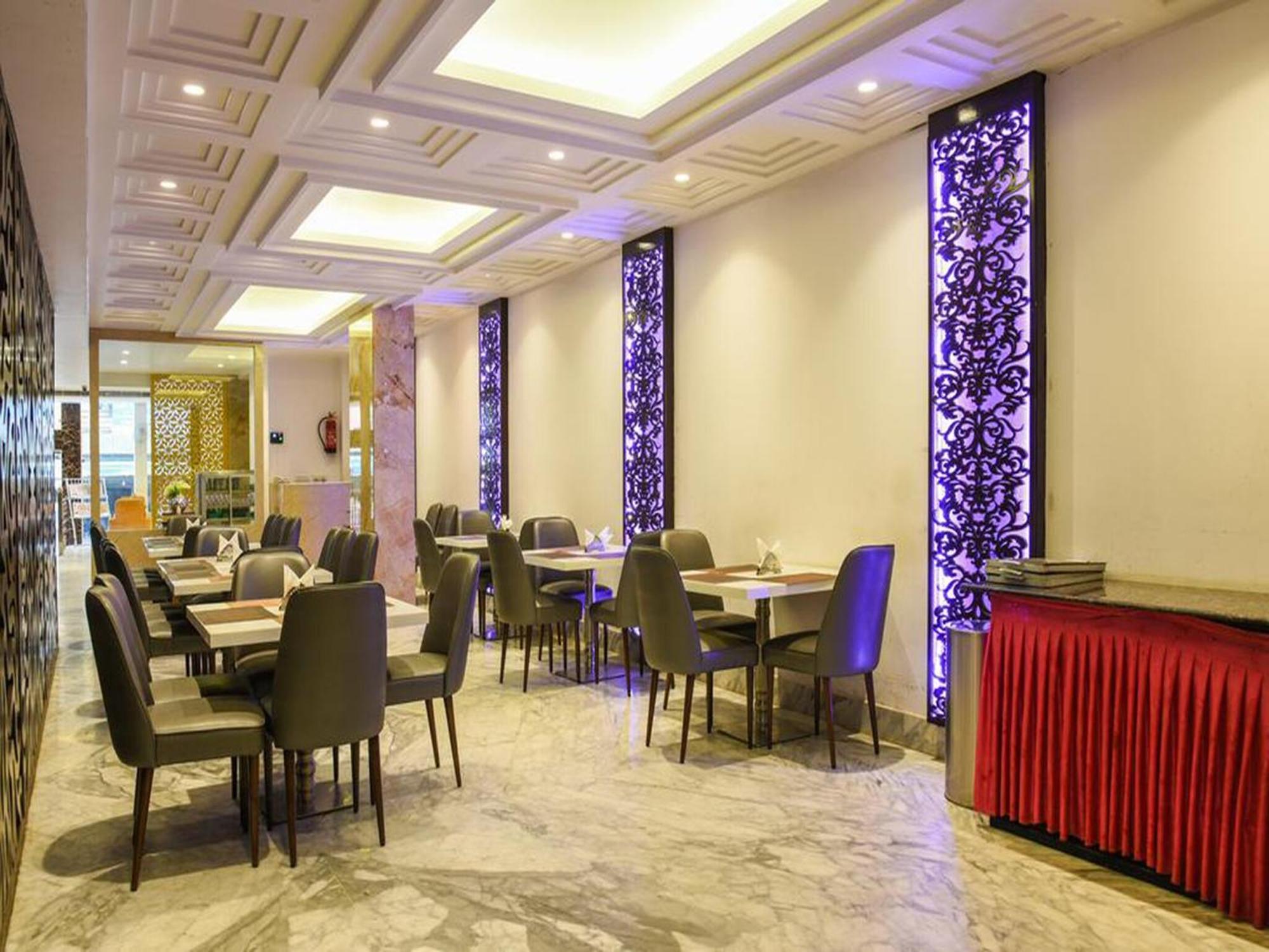 Hotel Banz Near Indira Gandhi Airport Delhi Нью-Дели Экстерьер фото